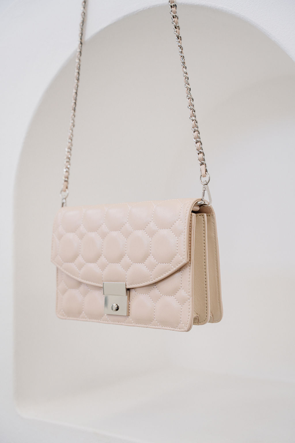 The Aster in Nude